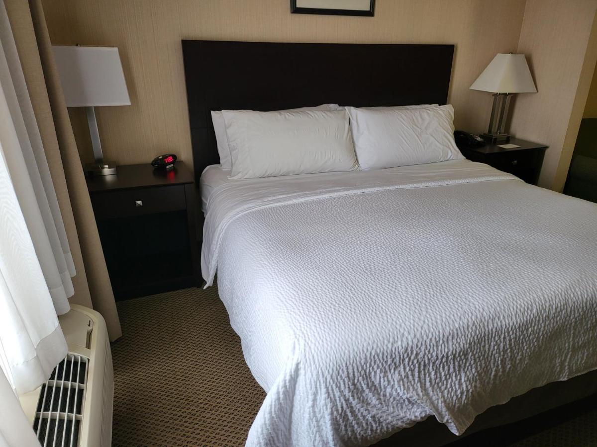 Holiday Inn Express Hotel & Suites Tipp City By Ihg Ngoại thất bức ảnh