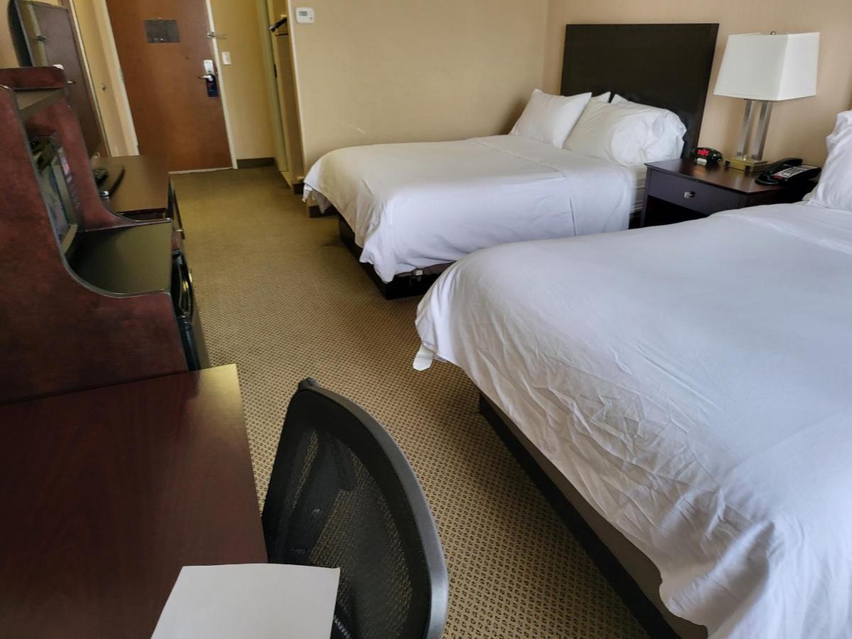 Holiday Inn Express Hotel & Suites Tipp City By Ihg Ngoại thất bức ảnh