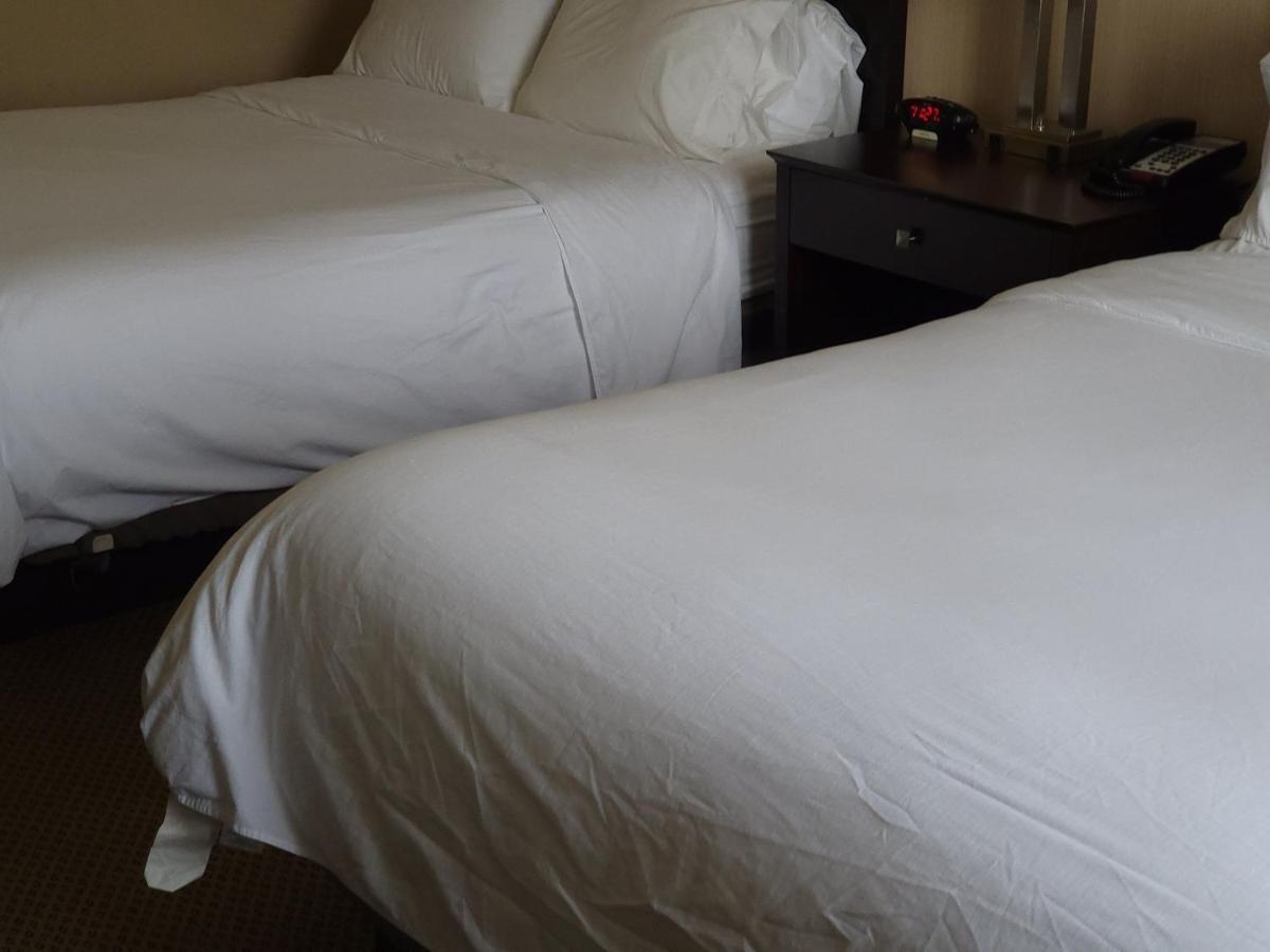 Holiday Inn Express Hotel & Suites Tipp City By Ihg Ngoại thất bức ảnh