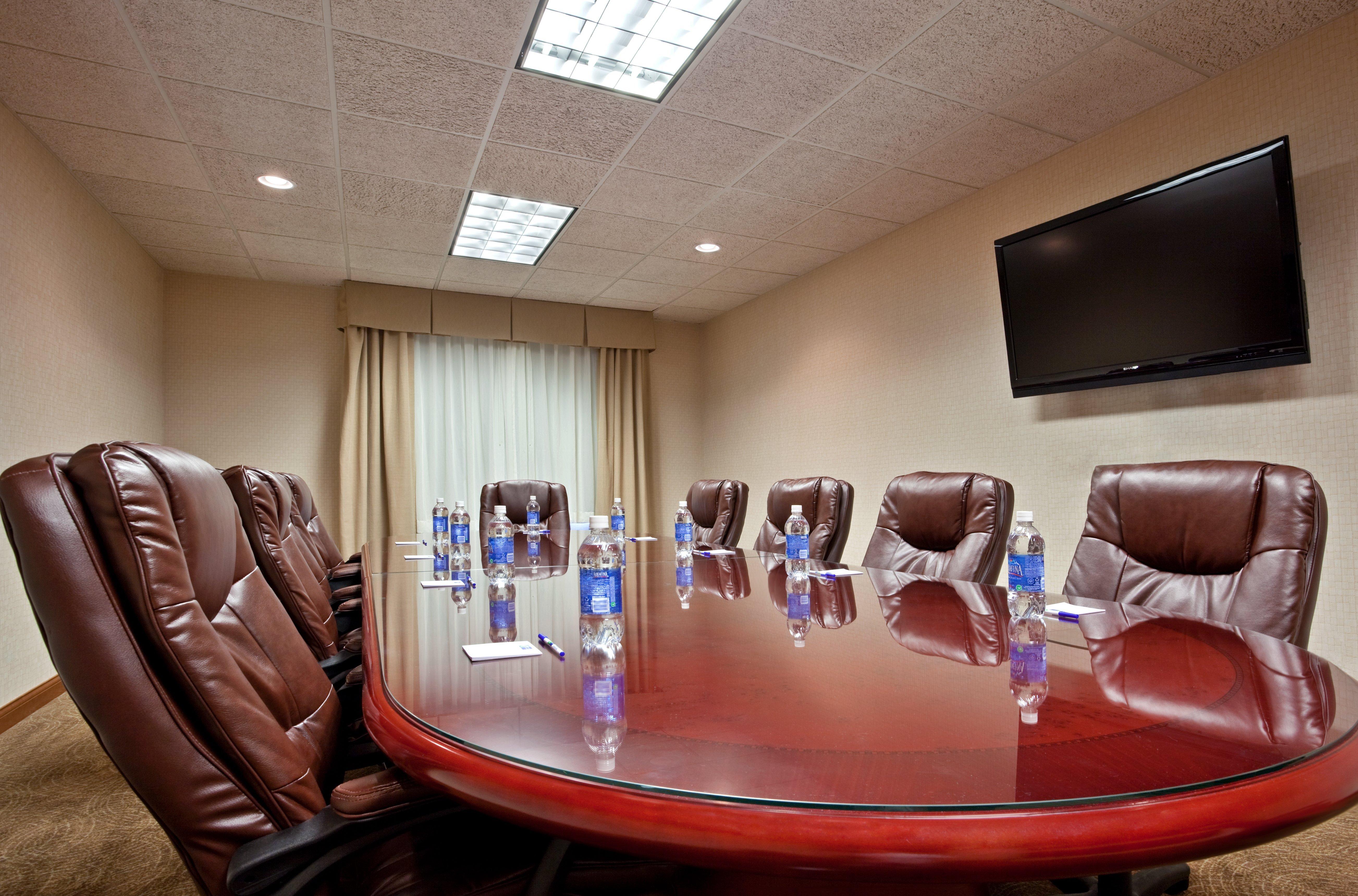 Holiday Inn Express Hotel & Suites Tipp City By Ihg Ngoại thất bức ảnh