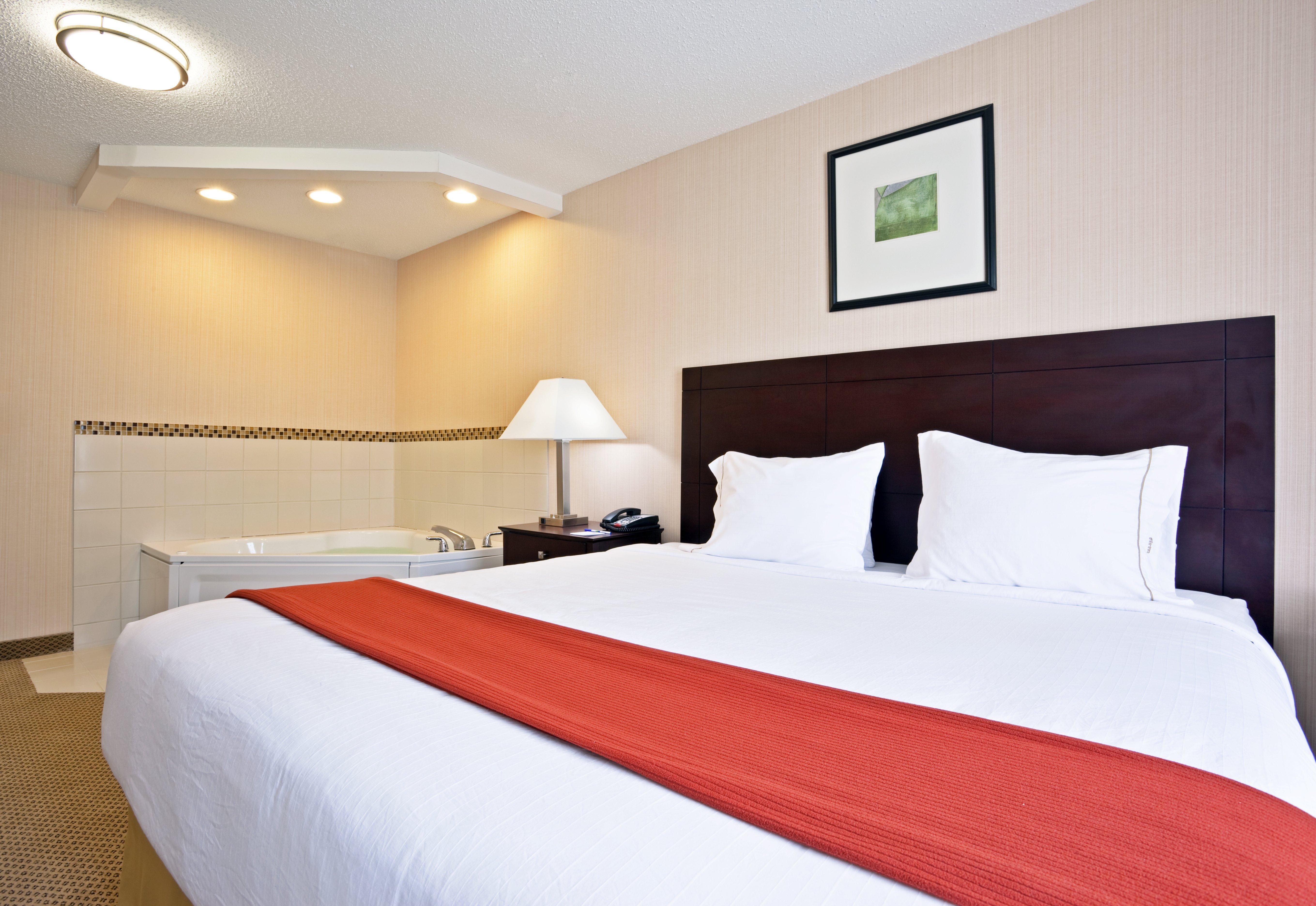 Holiday Inn Express Hotel & Suites Tipp City By Ihg Ngoại thất bức ảnh